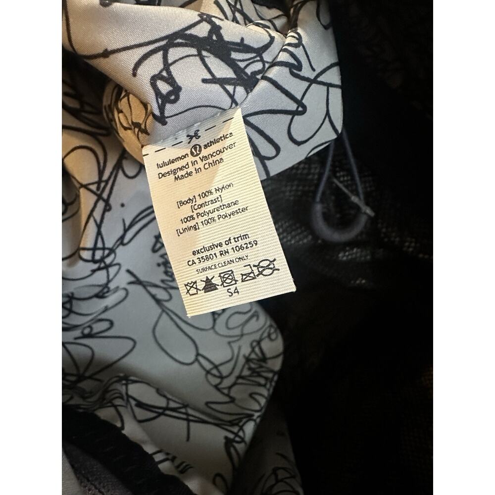 Lululemon Triumph Magnum Nesting Bird Gray Gym School Diaper Duffle Bag Rare HTF - Picture 7 of 16